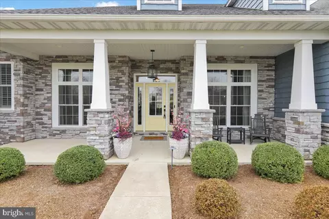 Exterior - 7 Foxgrove Dr Rd, Sinking Spring, PA 19608 photo 1 of 14