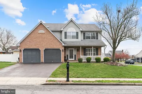 1164 Ashbourne Dr, Reading, PA 19605