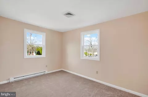 744 Tamarack Trl, Reading, PA 19607 photo 10