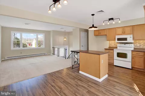 744 Tamarack Trl, Reading, PA 19607 photo 6