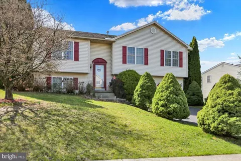3302 Wyoming Dr N, Reading, PA 19608