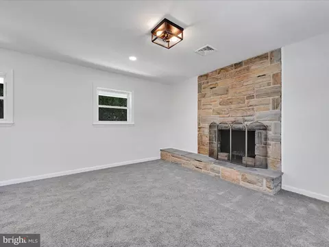 Living - 1713 Liggett Ave, Reading, PA 19607 photo 1 of 2