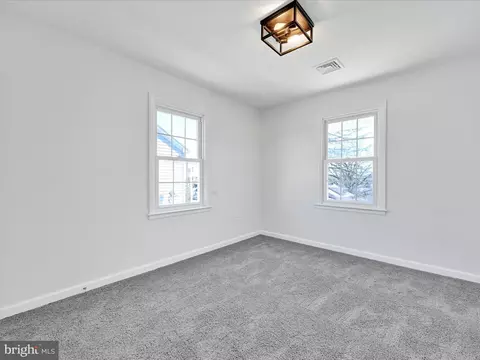 Bedroom - 1713 Liggett Ave, Reading, PA 19607 photo 2 of 3