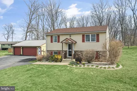 164 Evansville Rd, Fleetwood, PA 19522