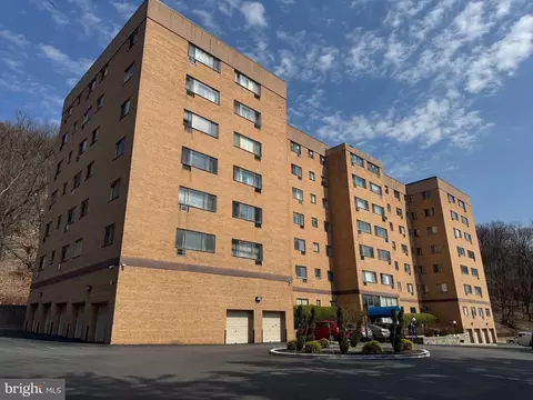 1517 Hill Rd 4k, Reading, PA 19606