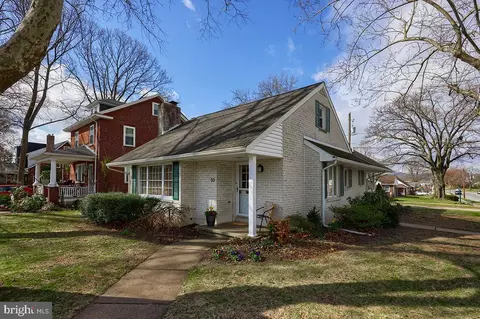 50 W Court Blvd, West Lawn, PA 19609