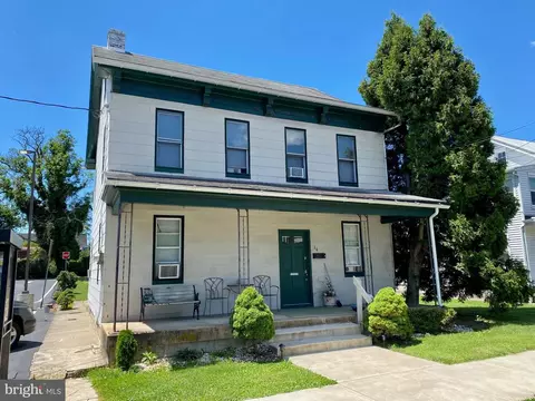 14 W Penn Ave, Robesonia, PA 19551