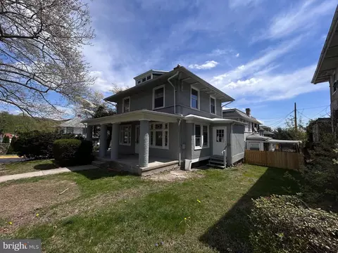 251 Carsonia Ave, Reading, PA 19606