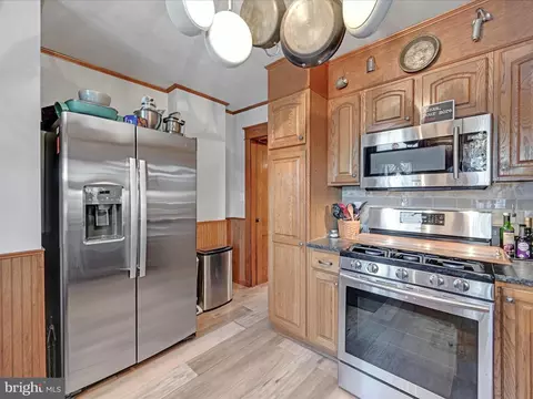 Kitchen - 214 N Waverly St, Reading, PA 19607 photo 3 of 3
