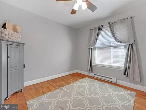 Bedroom - 214 N Waverly St, Reading, PA 19607 photo 3 of 6