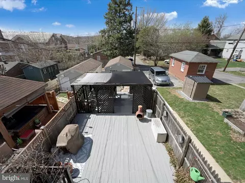 Exterior - 214 N Waverly St, Reading, PA 19607 photo 4 of 10