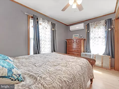 Bedroom - 214 N Waverly St, Reading, PA 19607 photo 5 of 6