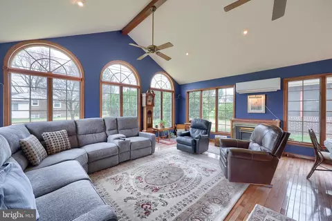 Other - 3902 Reiff Pl, Reading, PA 19606 photo 4 of 10
