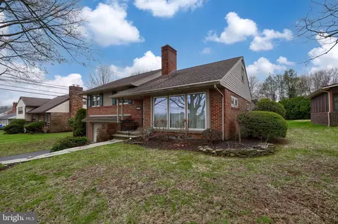Exterior - 3902 Reiff Pl, Reading, PA 19606 photo 2 of 10