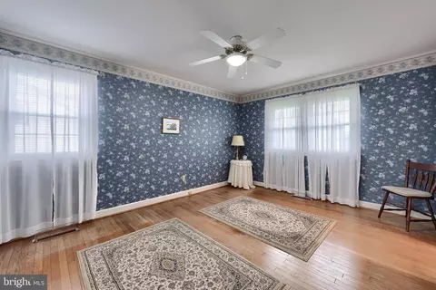 Bedroom - 3902 Reiff Pl, Reading, PA 19606 photo 1 of 6
