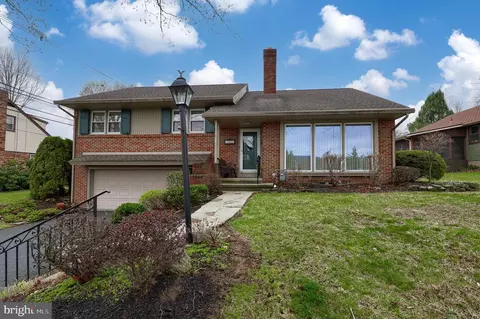3902 Reiff Pl, Reading, PA 19606