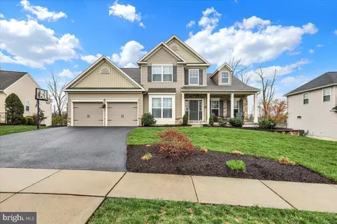 359 Constitution Ave, Reading, PA 19606