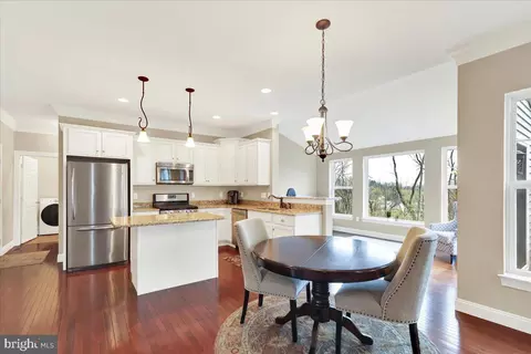 359 Constitution Ave, Reading, PA 19606 photo 10