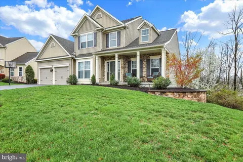 359 Constitution Ave, Reading, PA 19606 photo 4