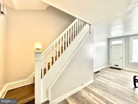 Entry Way - 1130 Oley St, Reading, PA 19604 photo 2 of 7