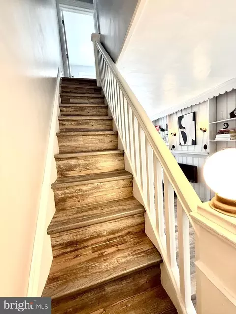 Entry Way - 1130 Oley St, Reading, PA 19604 photo 3 of 7