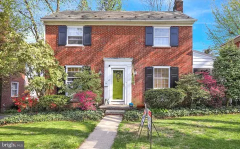 508 Sherwood St, Reading, PA 19607 photo 2