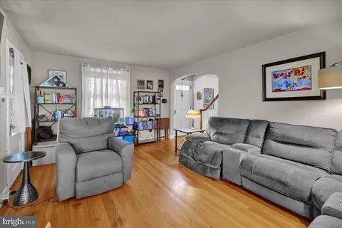 508 Sherwood St, Reading, PA 19607 photo 9