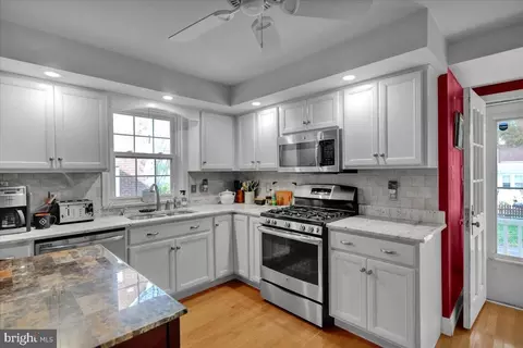 508 Sherwood St, Reading, PA 19607 photo 11