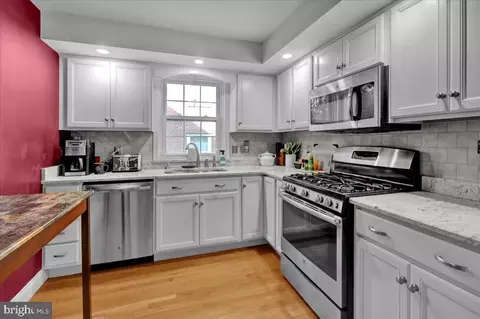 508 Sherwood St, Reading, PA 19607 photo 10