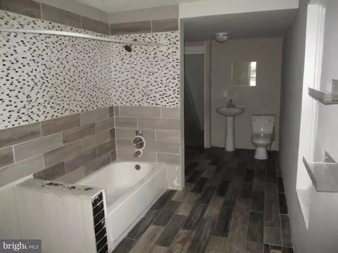 Other - 907 Locust St, Reading, PA 19604 photo 6 of 8