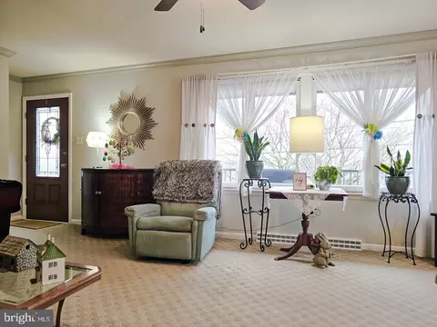 914 Upland Ave, Reading, PA 19607 photo 11