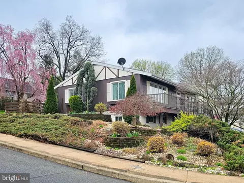 914 Upland Ave, Reading, PA 19607 photo 3
