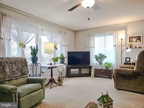914 Upland Ave, Reading, PA 19607 photo 14