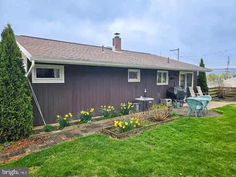 914 Upland Ave, Reading, PA 19607 photo 22