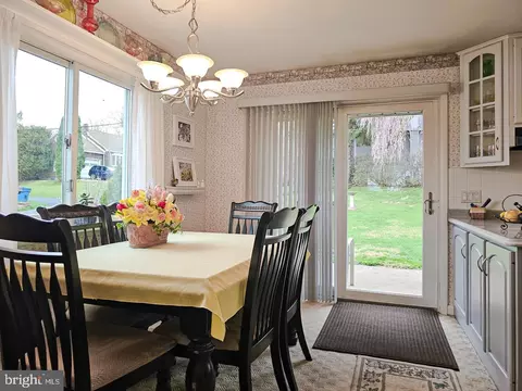 914 Upland Ave, Reading, PA 19607 photo 10