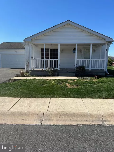 152 Random Rd, Douglassville, PA 19518