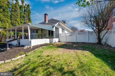 Exterior - 308 State St, Reading, PA 19607 photo 9 of 14