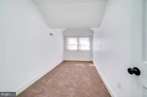 Bedroom - 308 State St, Reading, PA 19607 photo 4 of 4