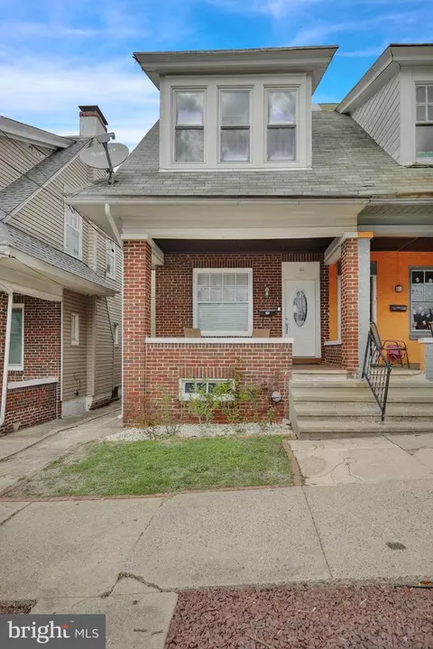 53 Crestmont St, Reading, PA 19611