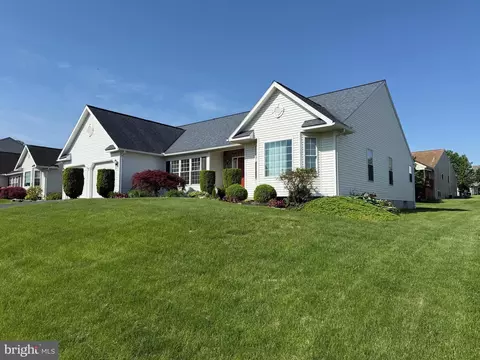635 Ebersole Rd, Reading, PA 19605 photo 4
