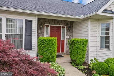 635 Ebersole Rd, Reading, PA 19605 photo 5