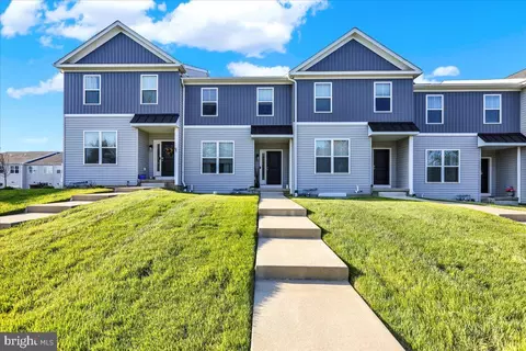 3419 South St, Morgantown, PA 19543