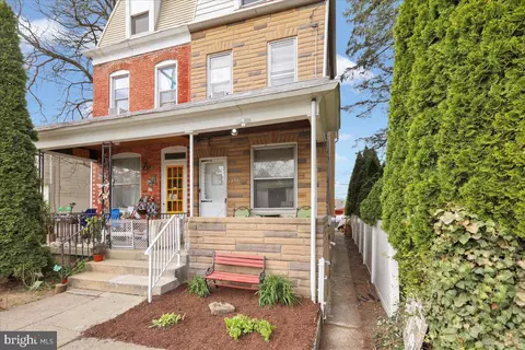1236 Carbon St, Reading, PA 19601