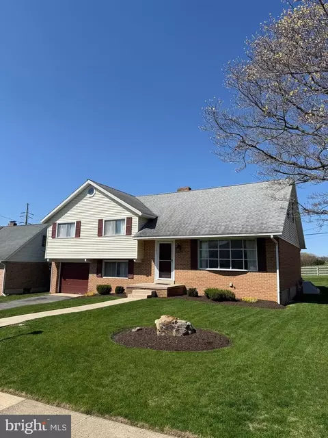 1611 Whitfield Blvd, Reading, PA 19609