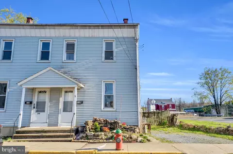 208 Washington St, Hamburg, PA 19526
