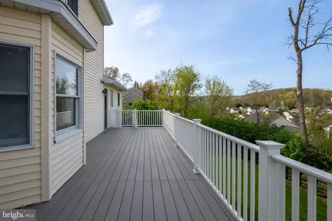 Exterior - 43 Estates Dr, Reading, PA 19606 photo 5 of 7