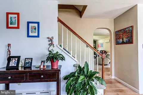 Entry Way - 3903 Kline Ave, Reading, PA 19606 photo 4 of 10