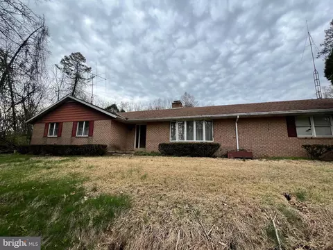 18 Cider Mill Run, Leesport, PA 19533