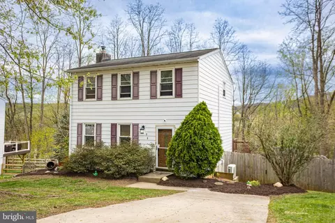 38 Lindy Ln, Boyertown, PA 19512