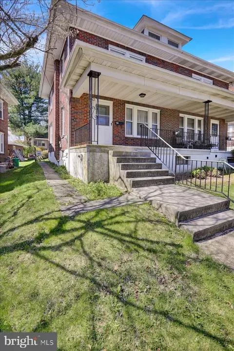 216 Hanley Pl, Reading, PA 19611